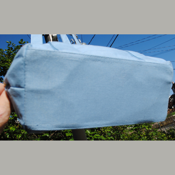 LONGEBERGER Small Zipper Tote in Blue & Floral - Picture 5 of 8